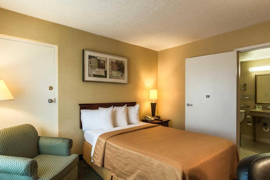 Quality Inn Manassas Exterior photo