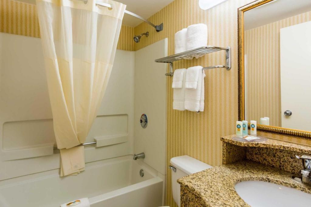Quality Inn Manassas Exterior photo