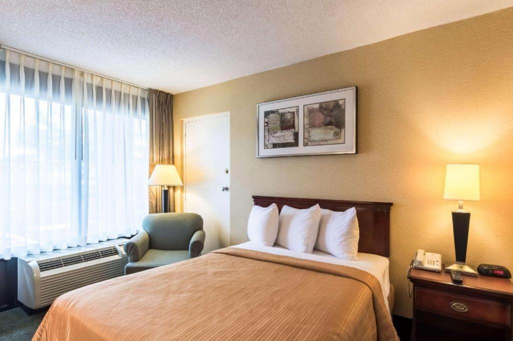 Quality Inn Manassas Exterior photo