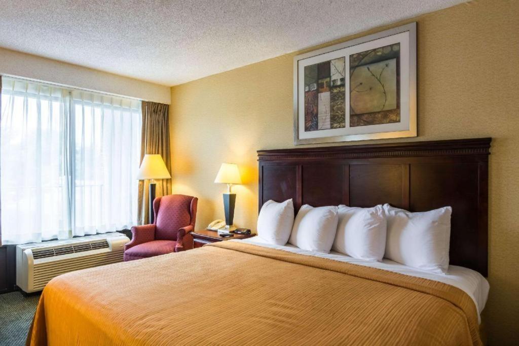 Quality Inn Manassas Exterior photo