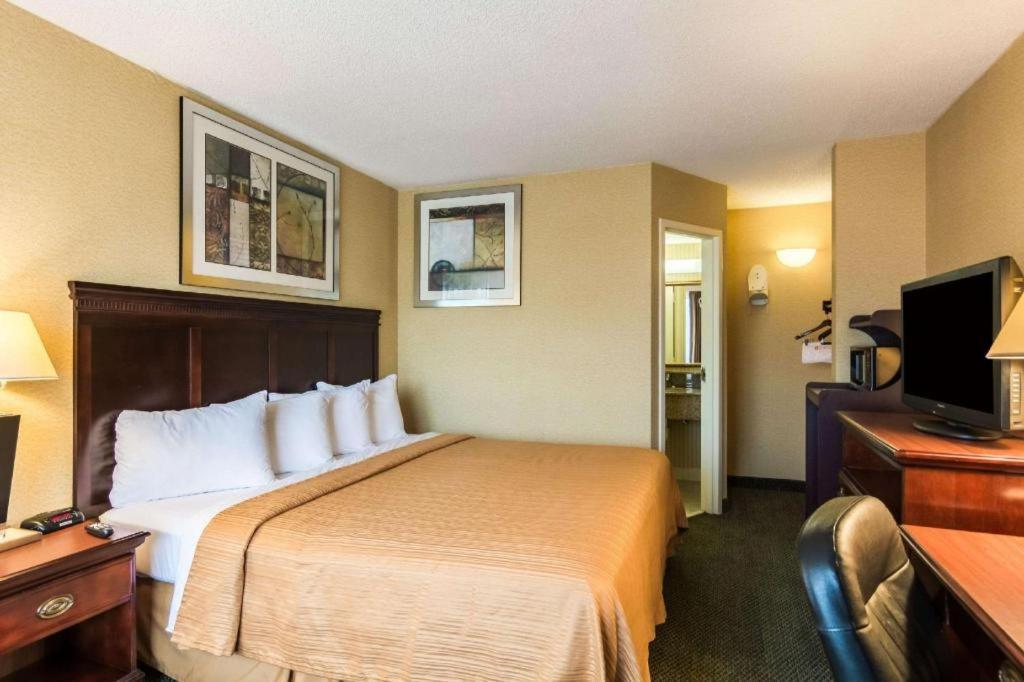 Quality Inn Manassas Exterior photo